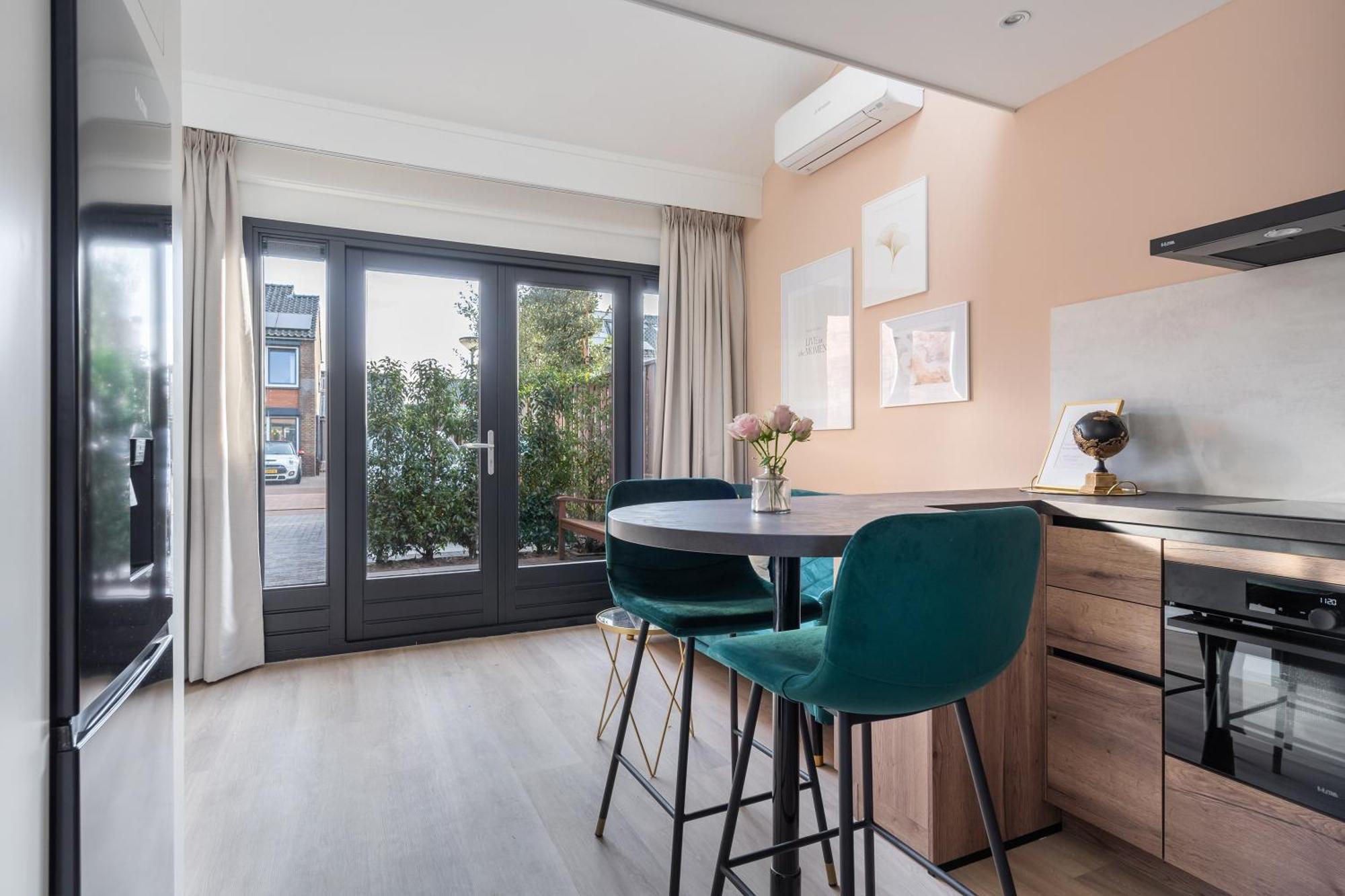 Ferienwohnung Luxury Fully Equipped Studio - Centrally Located Huizen Exterior foto